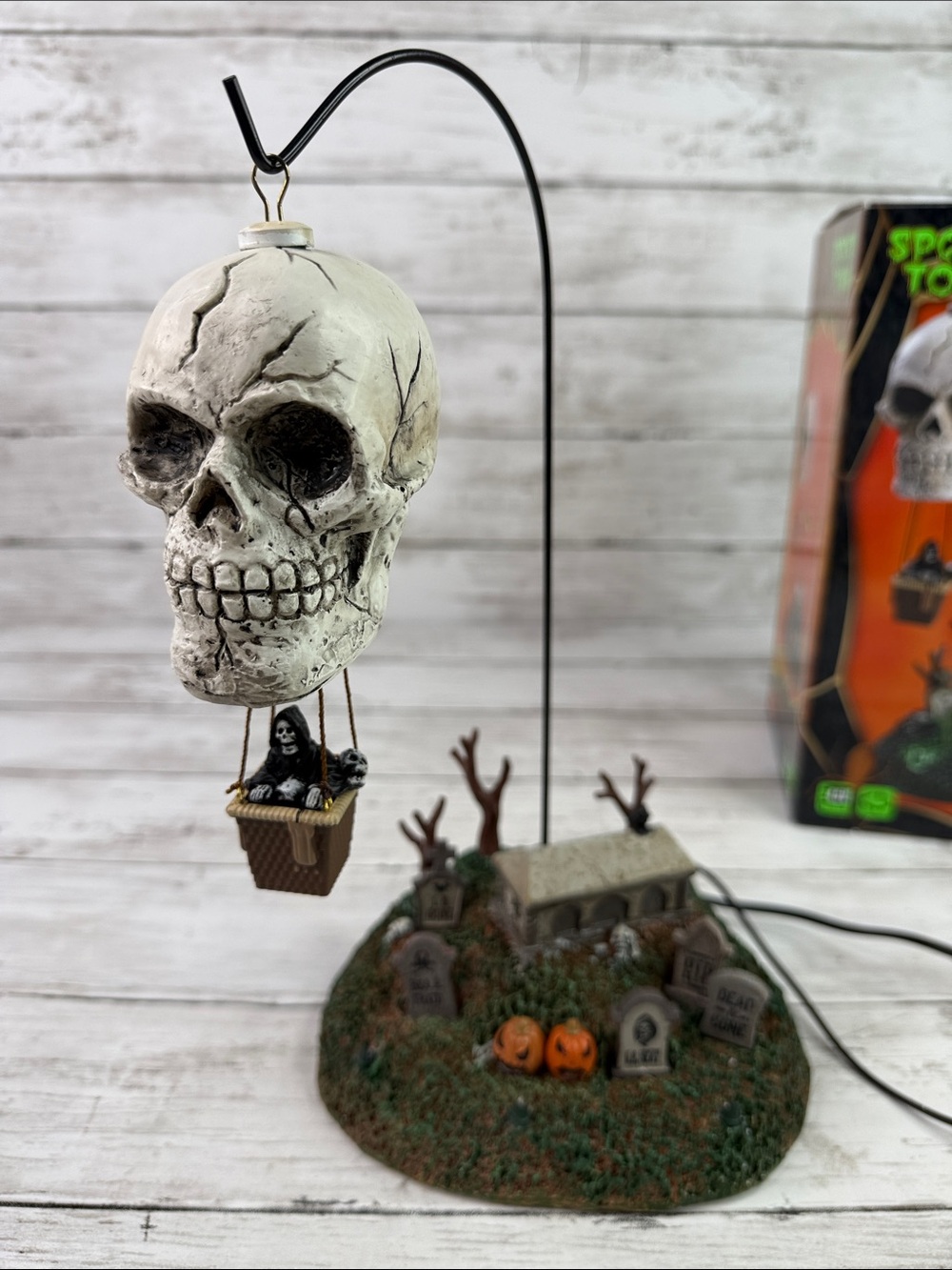 Lemax Spooky Town Reapers Landing Spinning Skull Halloween 2017 EUC